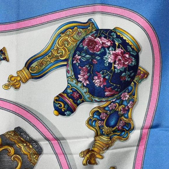 Hermes  “Qu' Importe Le Flacon” 100% Silk Scarf 90cm Square NWT/BOX - Picture 13 of 16